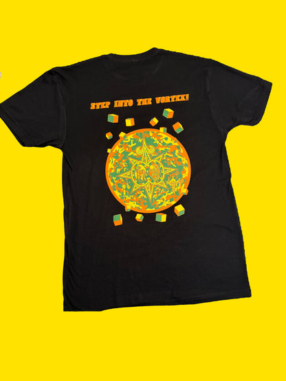 Black short sleeve shirt