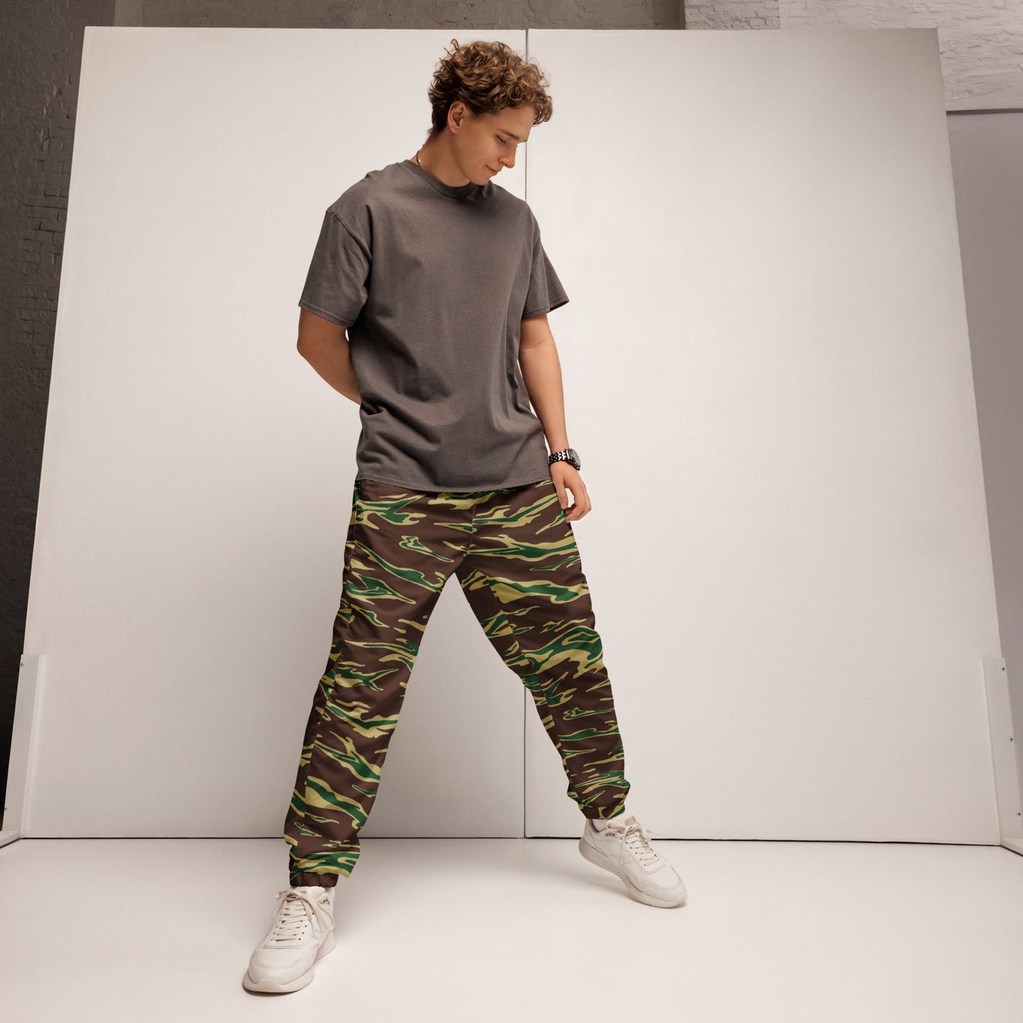 Unisex track pants "Can't See Me Edition"